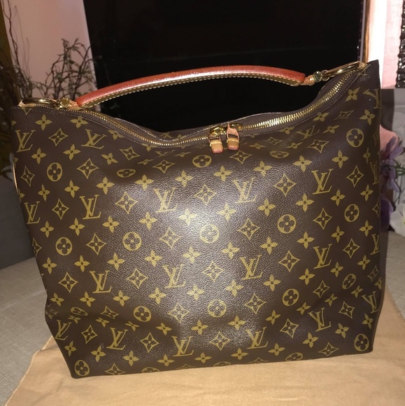 Louis Vuitton Handbags - Authentic Louis Vuitton Sully MM